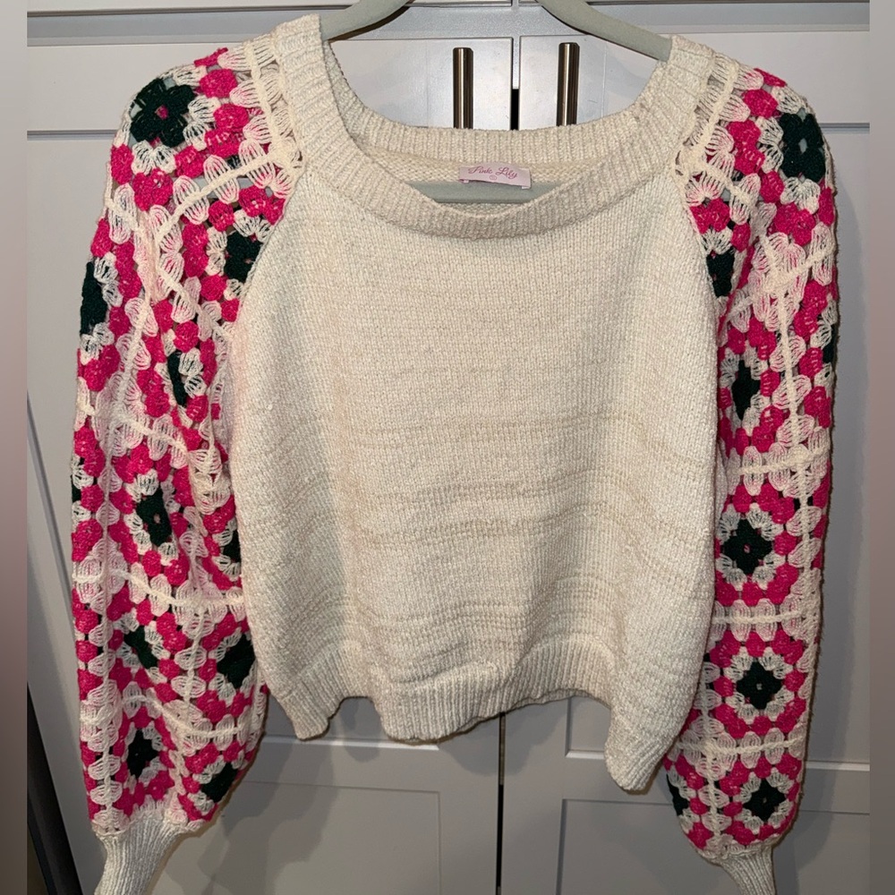 Pink Lily Cream Knit Sweater w Crochet Granny Sleeves | Cozy Boho | Size S💕🖤